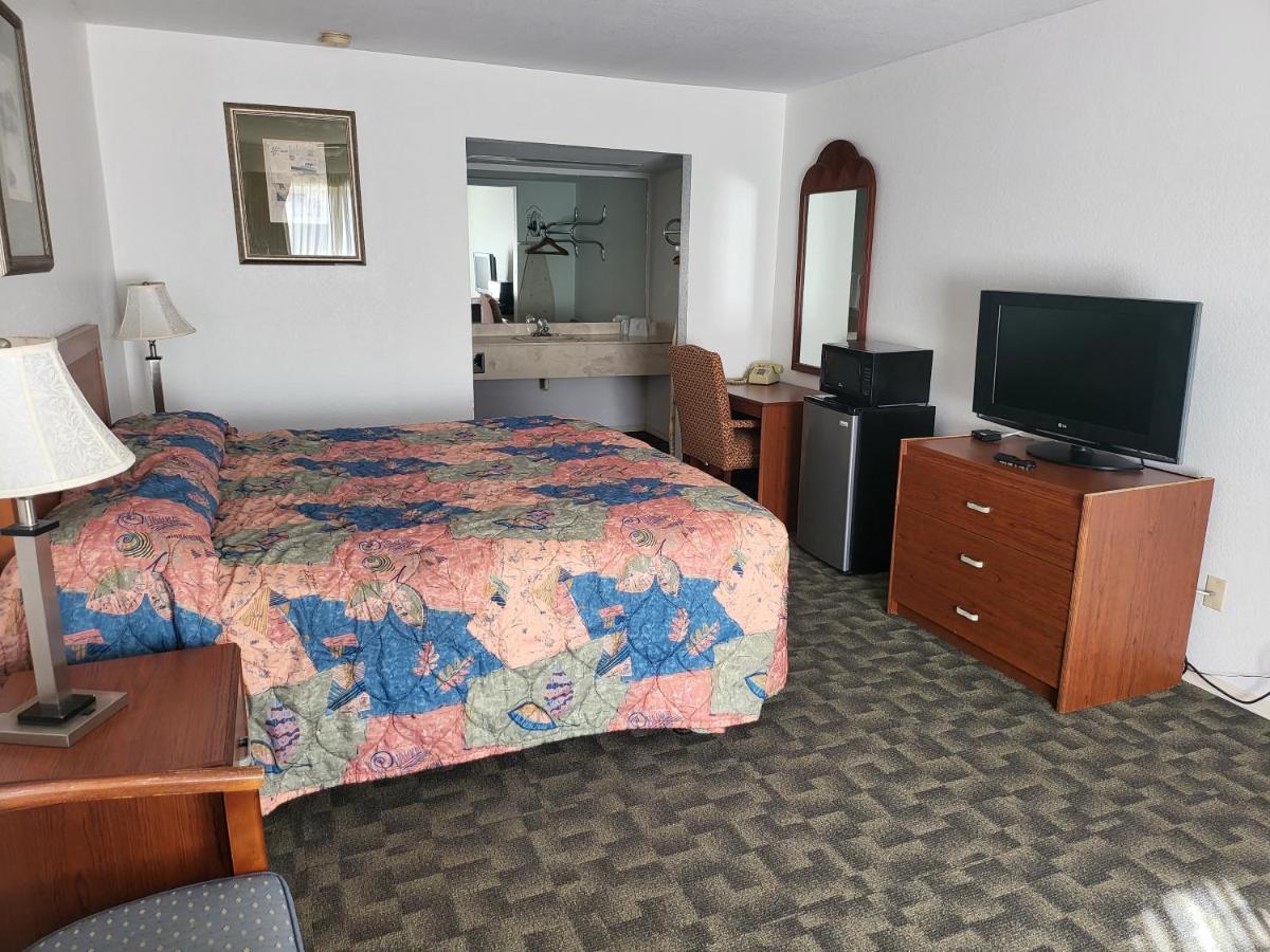 Blue Ribbon Inn And Suites Sallisaw Экстерьер фото