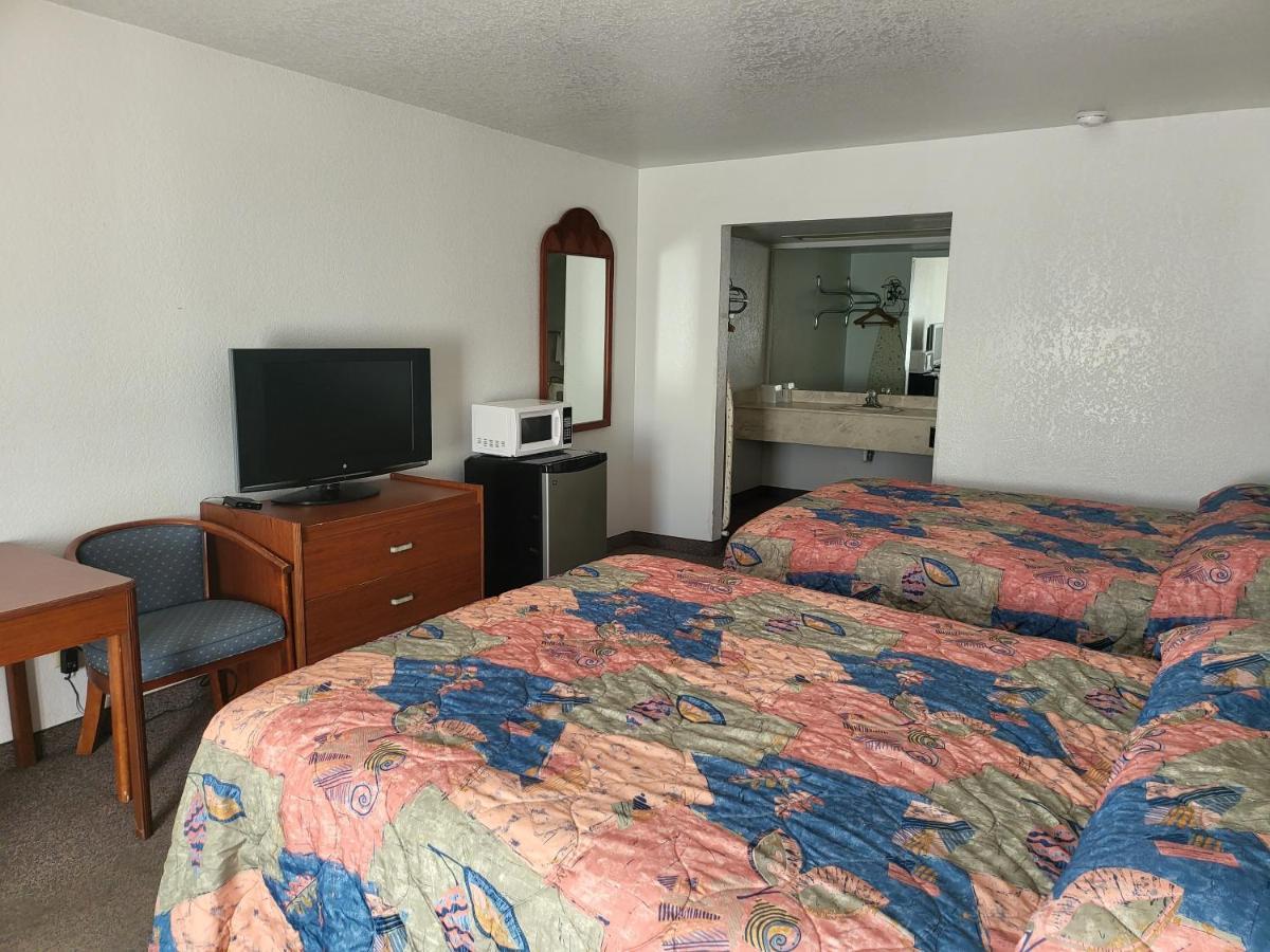 Blue Ribbon Inn And Suites Sallisaw Экстерьер фото